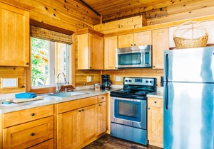 Snug Harbor Resort and Marina - One Bedroom Waterfront Suite