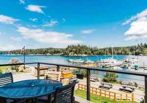 Snug Harbor Resort and Marina