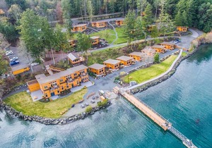 Snug Harbor Resort and Marina