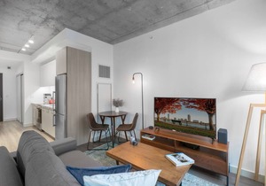 Snug Kendall Square Studio w/Gym, near MIT & MGH by Blueground