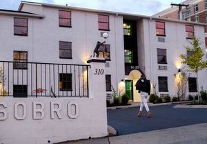 SoBro Guest House by Black Swan - Urban Apartment (10)