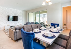 Solara Resort Townhome, 15 minutes from Disney!