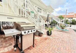 Southwinds #3 for 2, Queen Studio, Steps to Beach