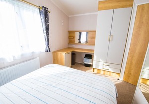 SP113 - Camber Sands Holiday Park - Sleeps 8 - Gated Deck - Private Parking - Close to Beach