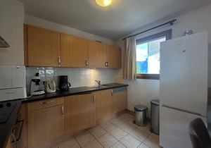 Spacious 4-bedroom apartment, ski-in/ski-out, parking included