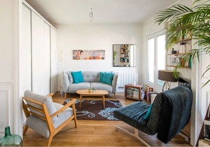 Spacious and bright apartment near Paris