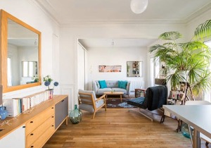 Spacious and bright apartment near Paris