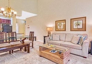Spacious Beautifully Updated Condo, Large Lanai, Near Wailea Beaches