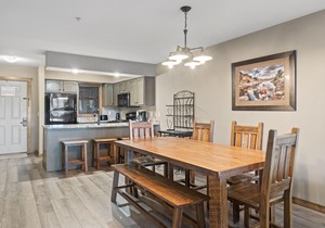 Spacious Condo just Minutes from Silver Dollar City - Indian Point (U1108AB)