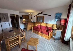 Spacious duplex 8 people with parking at the foot of the slopes in Auris en Oisans