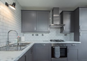 Spacious Fulham apartment close to the river by UnderTheDoormat