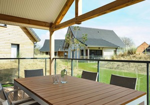 Spacious holiday home with a garden