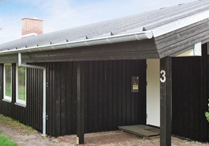 Spacious Holiday Home in Oksbol Near Sea