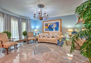 Spacious Memphis Home Less Than 3 Mi to Graceland!