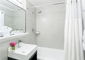 Spacious Room Perfect For Boston Stay | Right off Boston Theater District