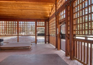 Spacious two-story condo w/ a shared hot tub, furnished balcony, & gas fireplace