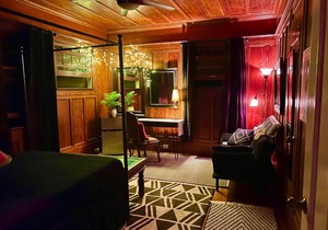 Specialty Vibrant Hawi Guest House