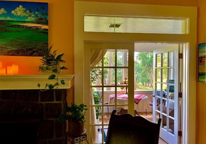 Specialty Vibrant Hawi Guest House