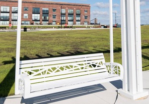 Spectacular Turn-Key Waterfront Getaway for Six!