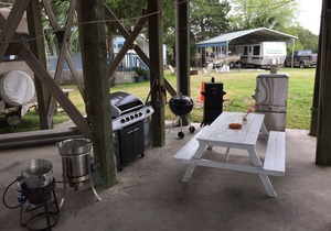 Spring Warrior Fish Camp Studio Room, Located On the Gulf of Mexico