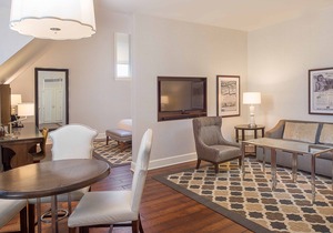 St. Louis Union Station Hotel, Curio Collection by Hilton