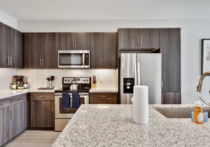 Stay Gia Modern 1BR Apartment with Swimming Pool