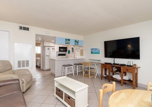 Steps from the Sand – Pet-Friendly Beachside Condo with Private Patio