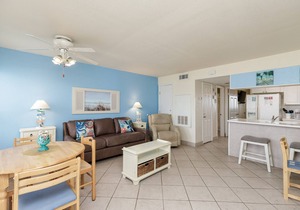 Steps from the Sand – Pet-Friendly Beachside Condo with Private Patio