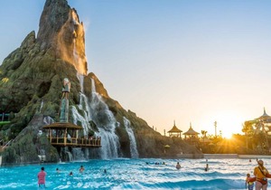 Steps to Disney World! 3 Comfy Units for 12 Guests, Pool!