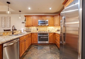 *Steps to Gondola* 5 Bedroom 5 Bath *