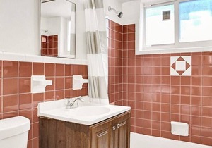 Steps to Sand and Pool | Hollywood Beach Stay