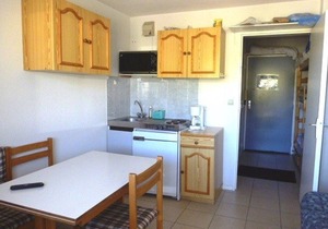 Studio 4 pers, near slopes with balcony and parking