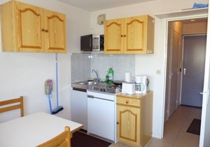 Studio 4 pers, near slopes with balcony and parking