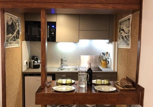 Studio AURON 4 people