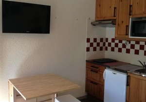 Studio cabine 24m² au pied des pistes avec balcon - FR-1-557-115