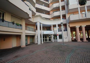 Studio centre-ville avec terrasse, climatisation et parking - FR-1-196-191