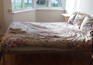 Studio flat in central Bracknell