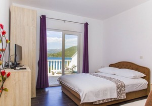Studio flat near beach Žuronja, Pelješac (AS-14095-b)