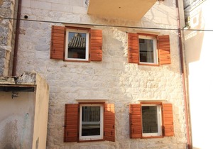 Studio flat near beach Komiža, Vis (AS-3035-c)