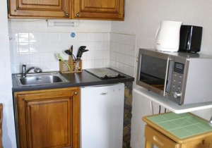 Studio fonctionnel au pied des pistes avec balcon - FR-1-557-94