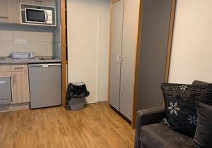Studio for 4 with Balcony, WiFi & Parking