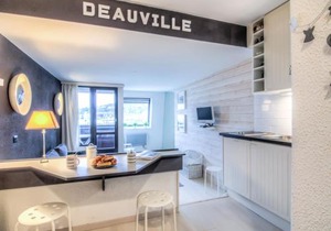 Studio Les Marinas-10 by Interhome