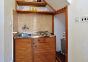 Stunning apartment in Jelsa with WiFi