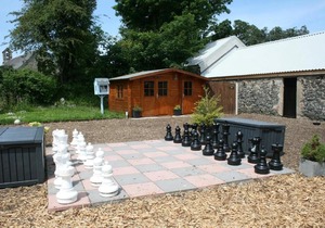 Stunning Dog Friendly Pod with Hot tub Sleeps 4