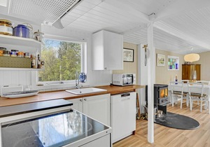 Stunning home in Eskebjerg with kitchen