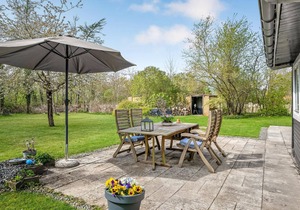 Stunning home in Eskebjerg with kitchen