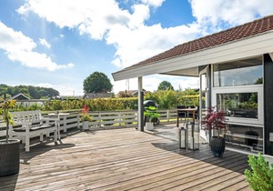 Stunning home in Hejls with kitchen