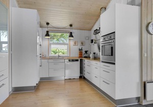 Stunning home in Juelsminde with sauna