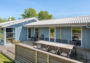 Stunning home in Juelsminde with sauna