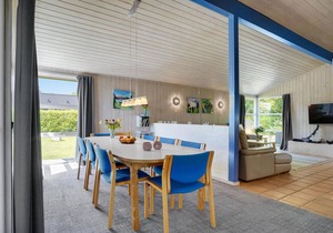 Stunning home in Juelsminde with sauna